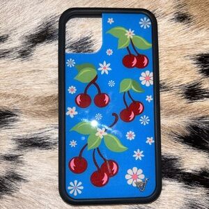 NWOT Wildflower iPhone 11 In bloom limited edition Cherry Blossom case